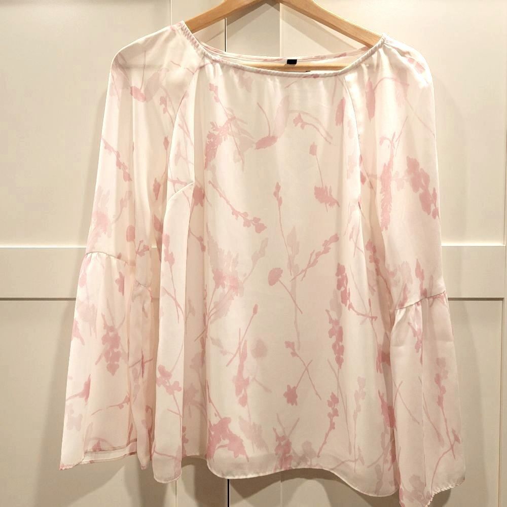 Banana Republic Blouse Pink/Cream Floral Flared Sleeve Cottage Boho Romantic  S